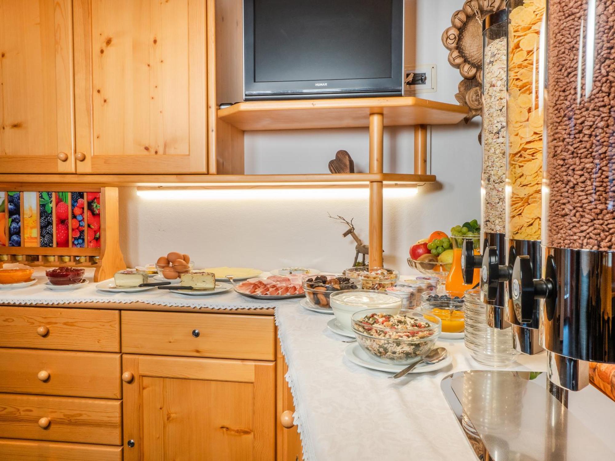 Garni La Grambla Otel Selva di Val Gardena Dış mekan fotoğraf