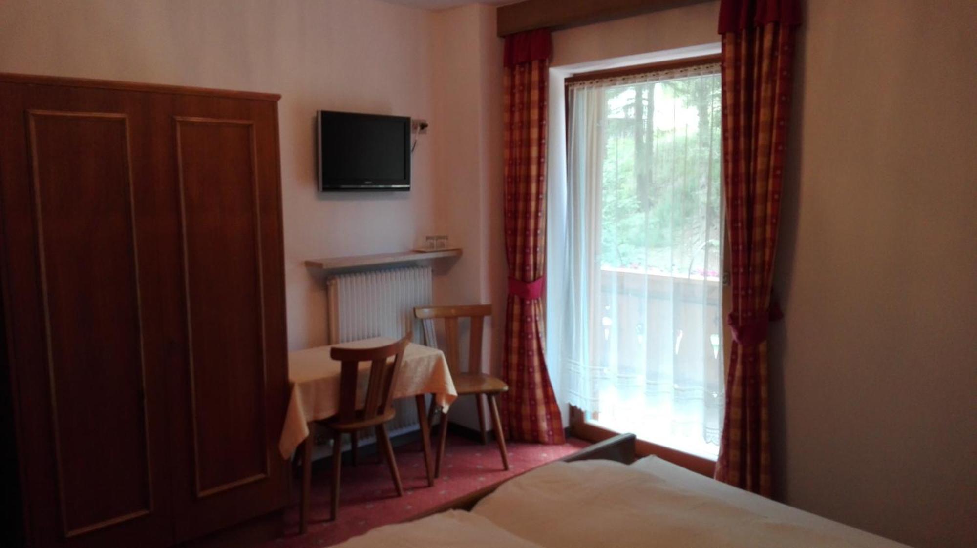 Garni La Grambla Otel Selva di Val Gardena Dış mekan fotoğraf