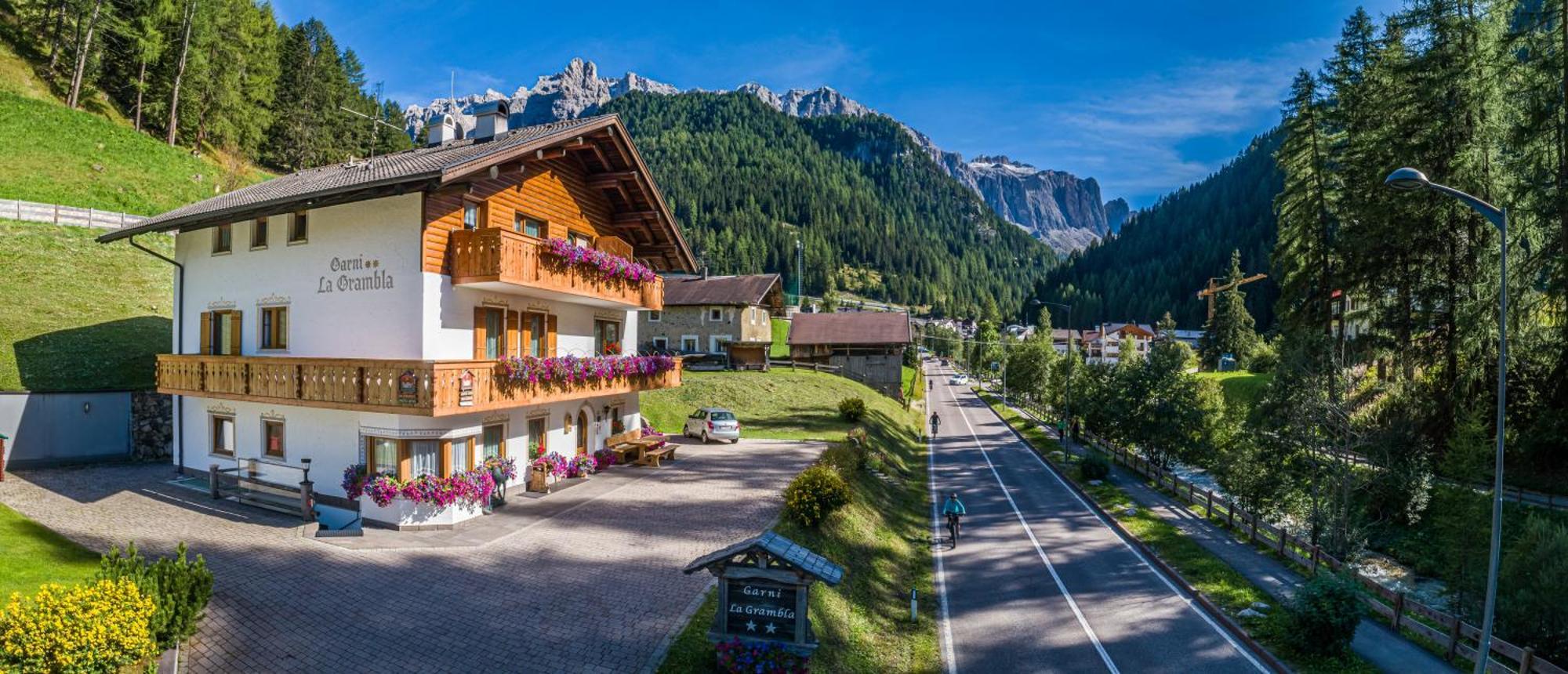 Garni La Grambla Otel Selva di Val Gardena Dış mekan fotoğraf