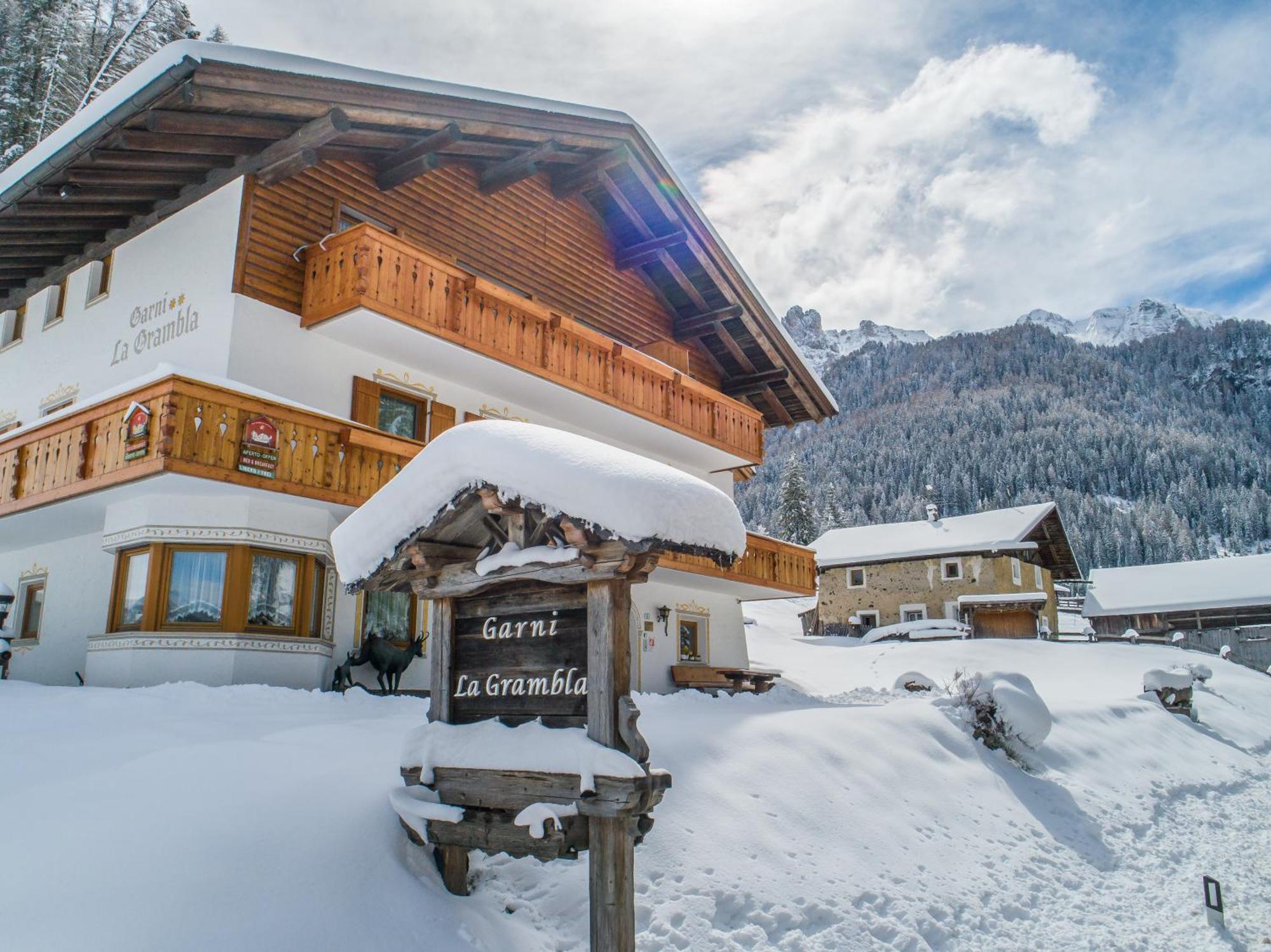 Garni La Grambla Otel Selva di Val Gardena Dış mekan fotoğraf