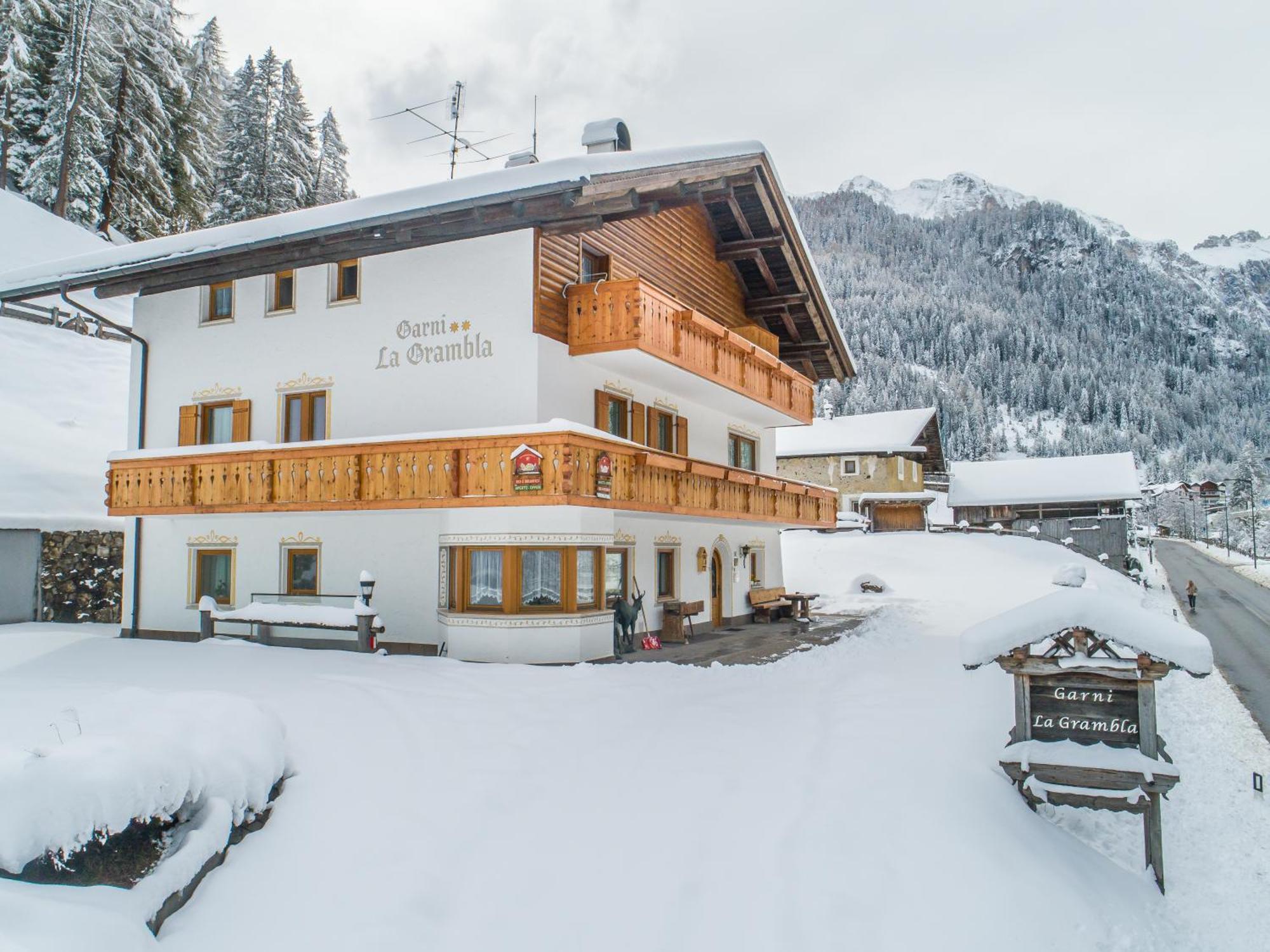 Garni La Grambla Otel Selva di Val Gardena Dış mekan fotoğraf